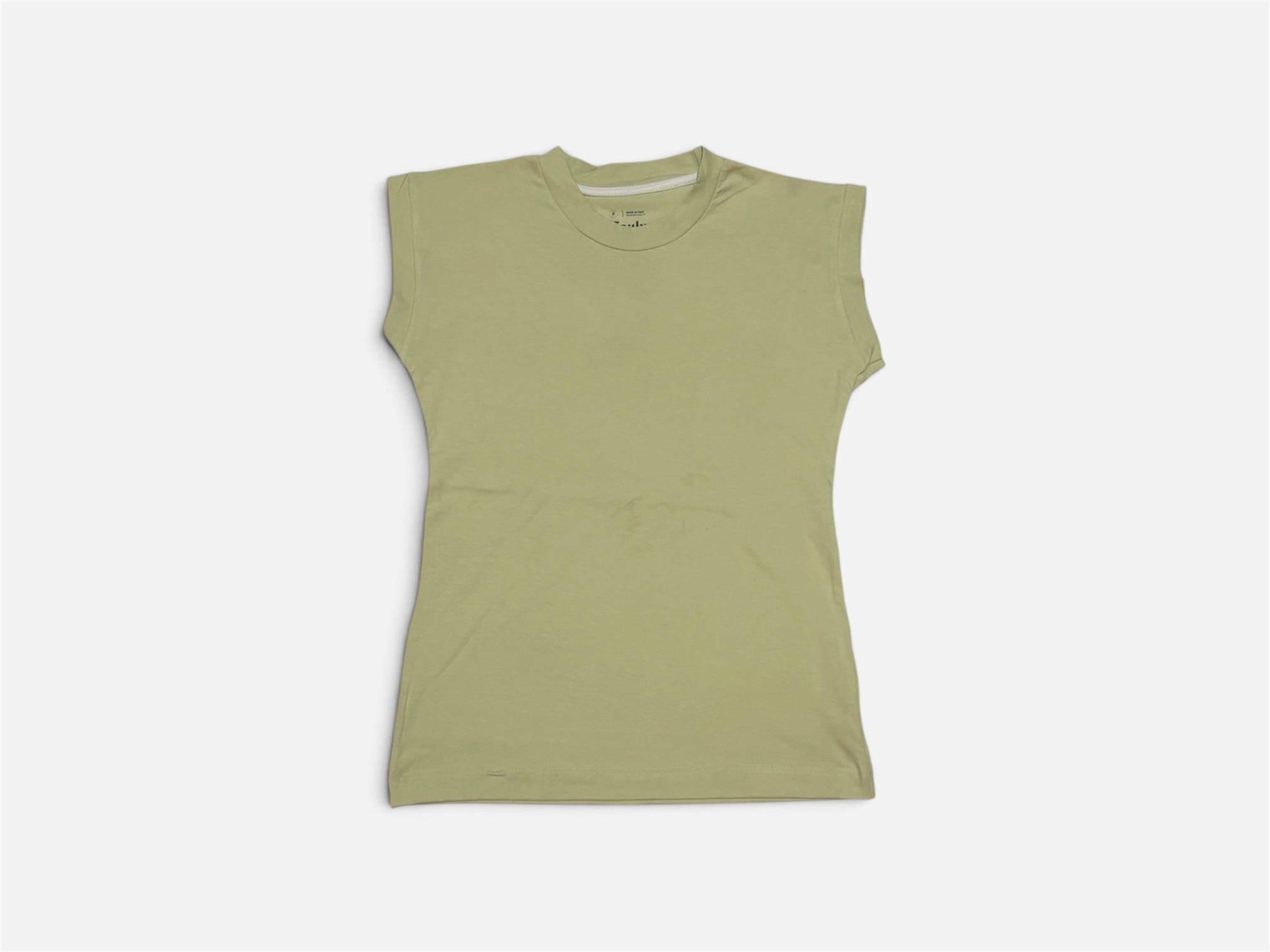 Women sleeveless basics