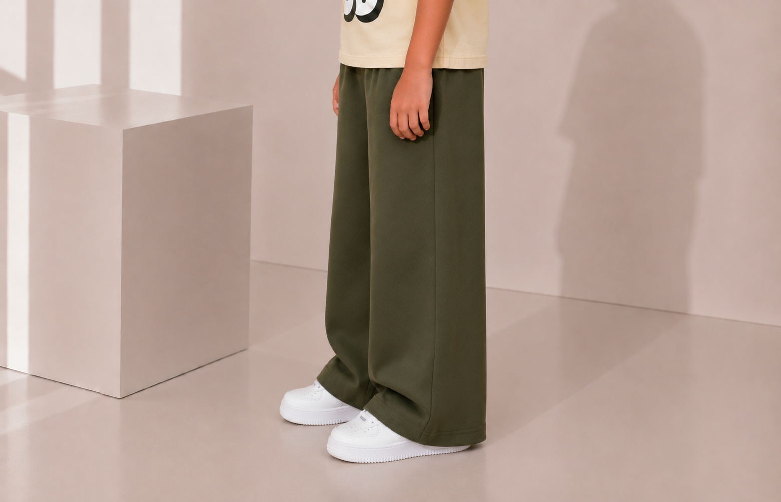 Flared wide leg pant