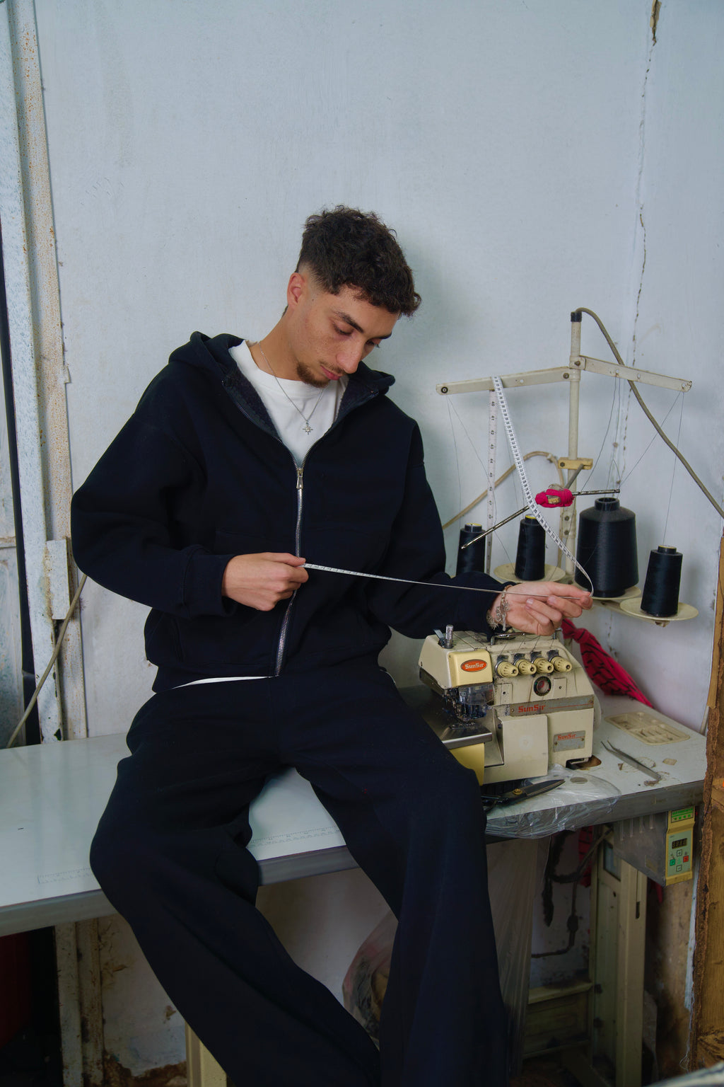 Basic zipper sweatshirt