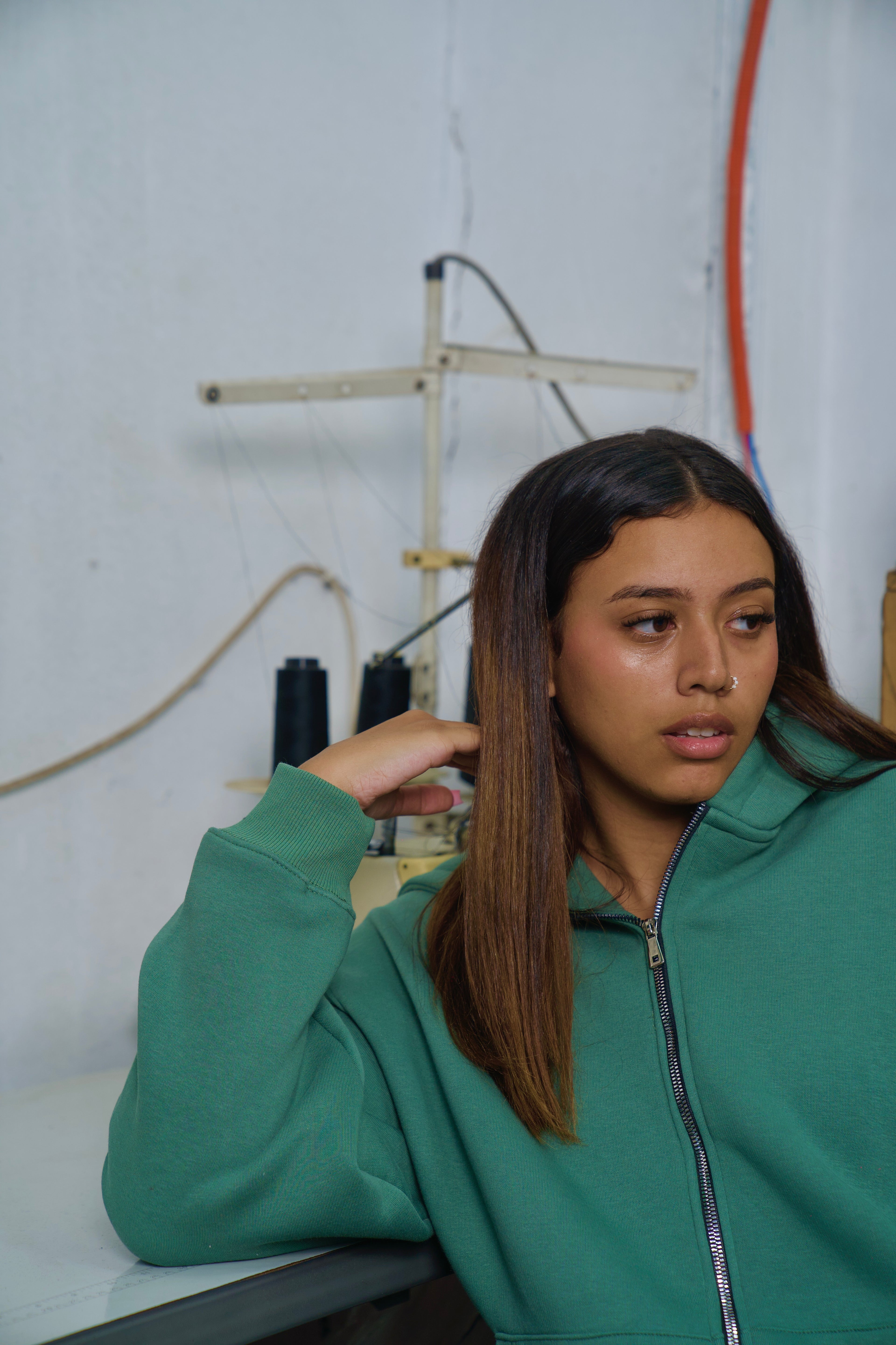 Basic zipper sweatshirt